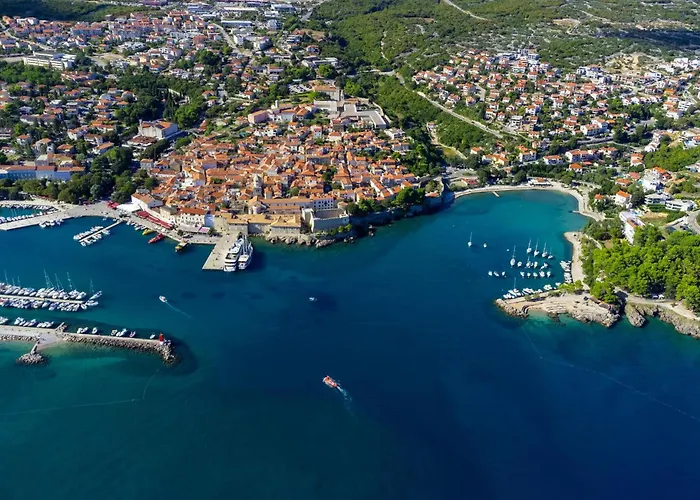 Cozy In With Swimming Pool Apartmán