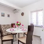 Apartament 2 Bedroom Stunning In Baška